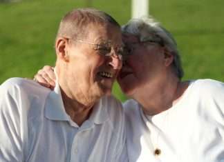 Seniors and Insurance: Tips for Managing Your Healthcare Options in Your Golden Years Seniors and Insurance