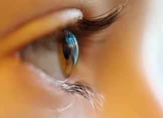 Taking care of your eyes during the summer if you wear contact lenses