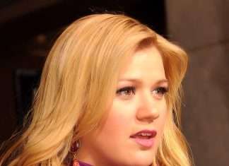 Kelly Clarkson Net Worth: What Is The Singer’s Net Worth? kelly clarkson net worth
