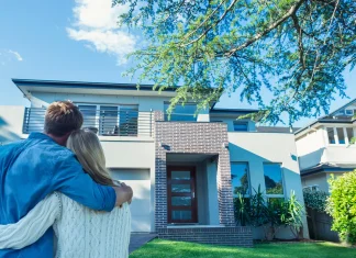 Why Homeowners Are Choosing Natural Stone for Their Outdoor Spaces?